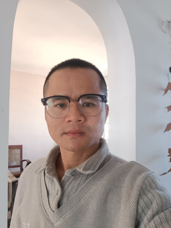 戴戴的第二张照片--商丘相亲服务中心