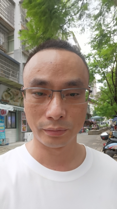 孤狼的第一张照片--商丘相亲服务中心