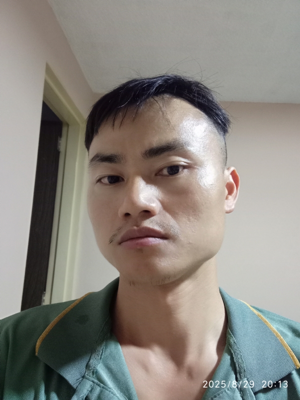 自简的第一张照片--商丘相亲服务中心